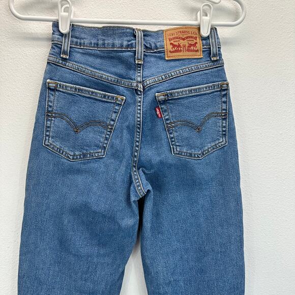 Levi's Mom Jeans High Rise 24 - Picture 5 of 14